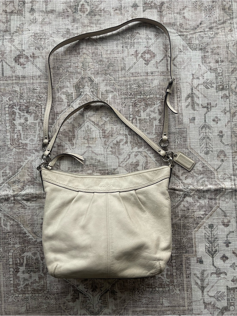Coach Leather Soho Hobo Bag in Chalk/Light Ivory